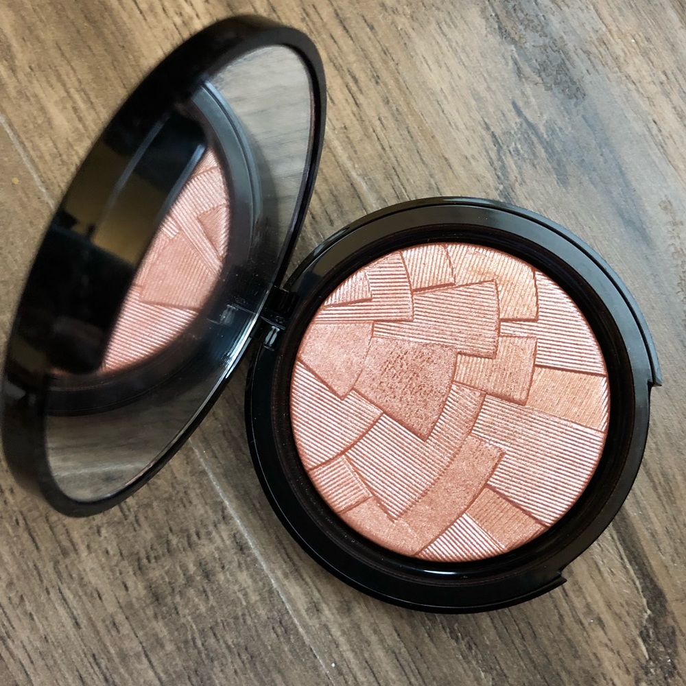 Anastasia Beverly Hills Peach Nectar Illuminator